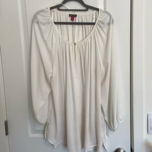 Scoop neck 3X Vince Camuto white tunic